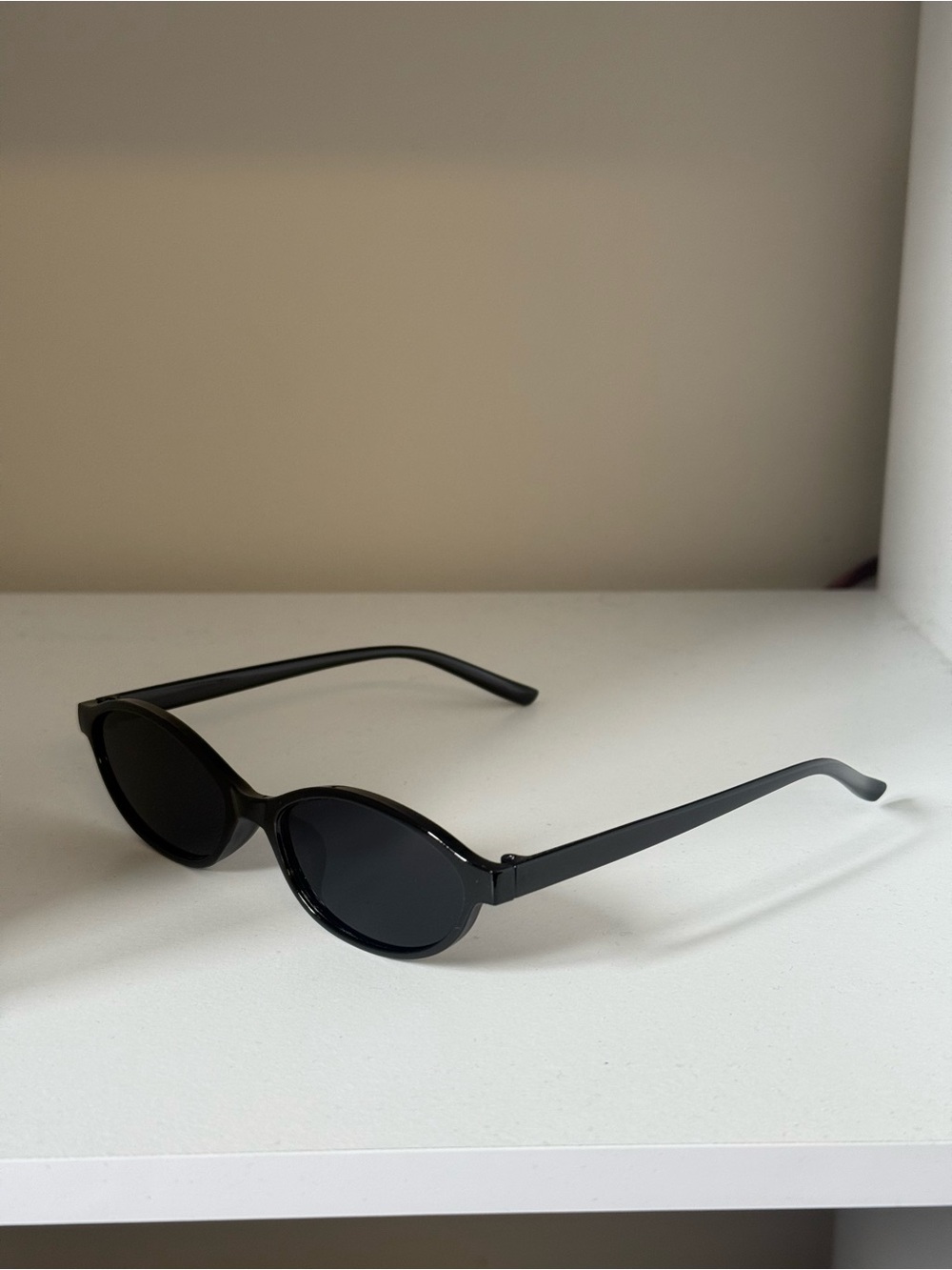 Black Women's Oval Sunglasses - Unbranded Y2K